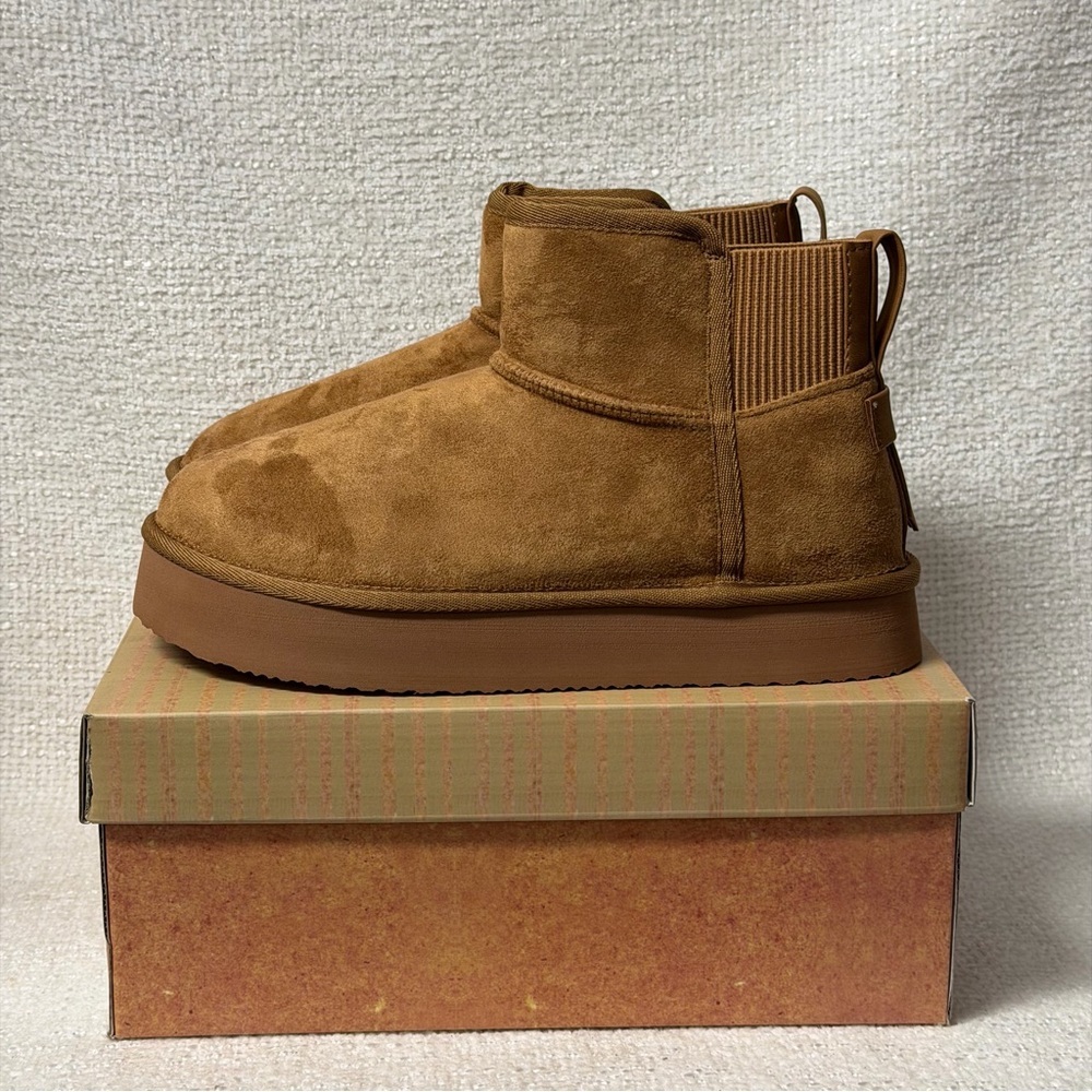 Brooklyn Tan Suede Ankle
Boots by Very G
